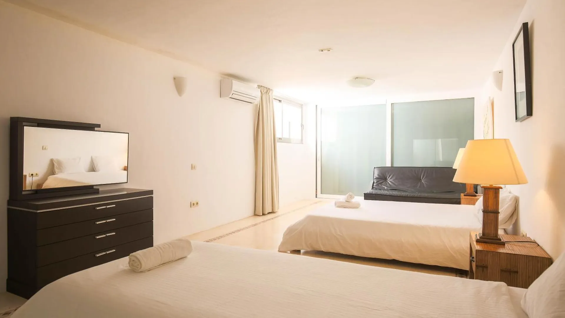 Private Apartment In Villa كالا يونغا